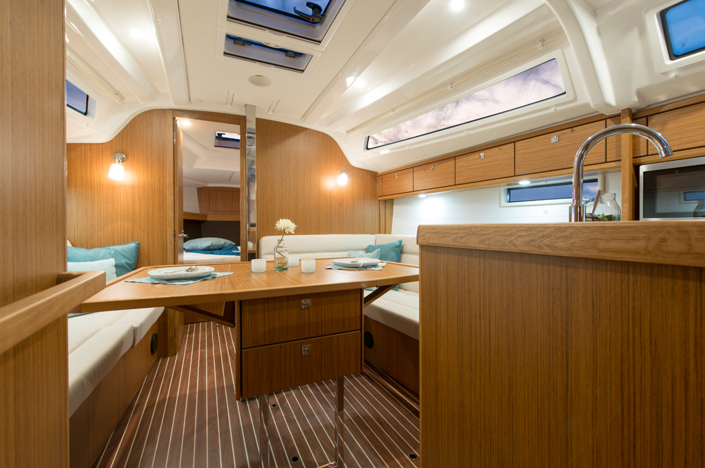 Bavaria Cruiser 37 - 3 cab. — photo 6