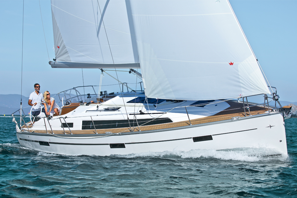 Bavaria Cruiser 37 - 3 cab. — photo 1