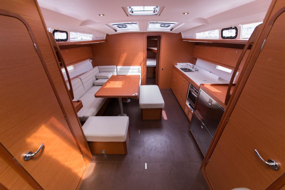 Dufour 460 GL — photo 11
