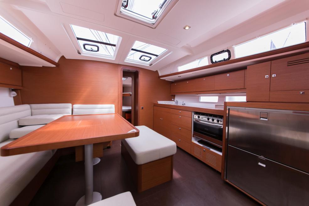 Dufour 460 GL — photo 12