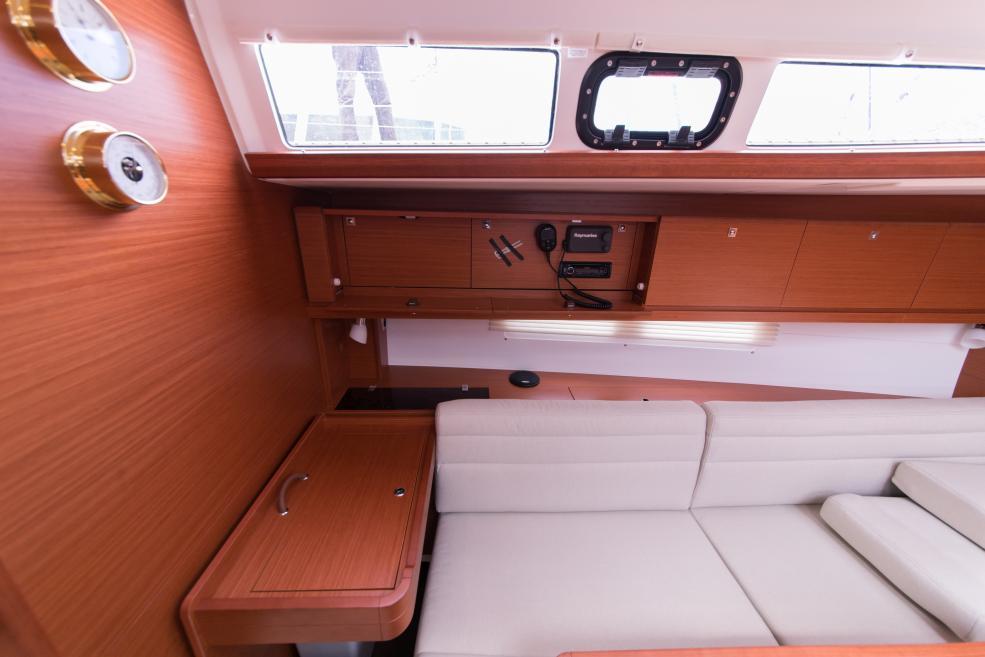 Dufour 460 GL — photo 13