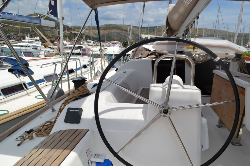 Dufour 460 GL — photo 9
