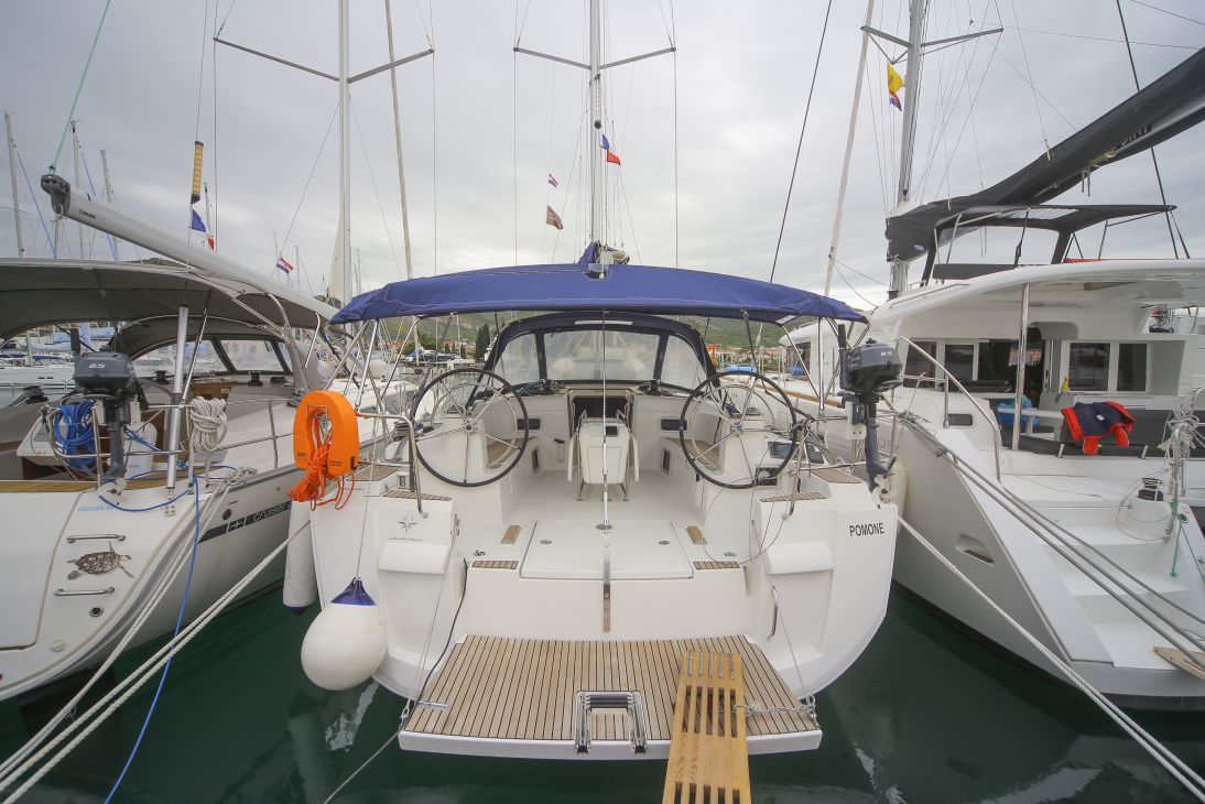 Sun Odyssey 509 - 5 + 1 cab. — photo 1