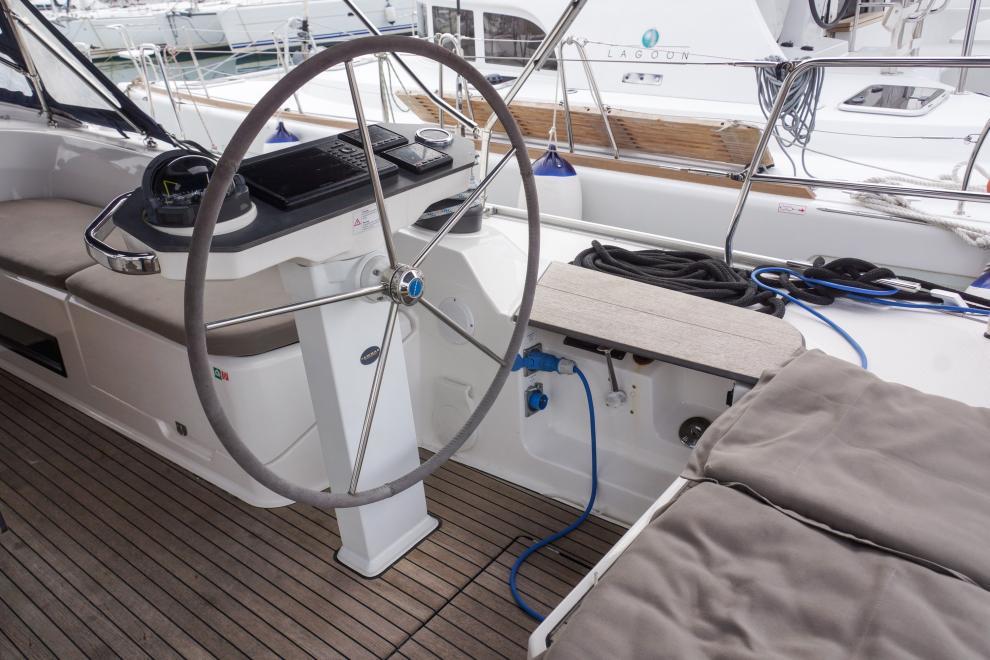Bavaria Cruiser 56 - 5 + 1 cab. — photo 4