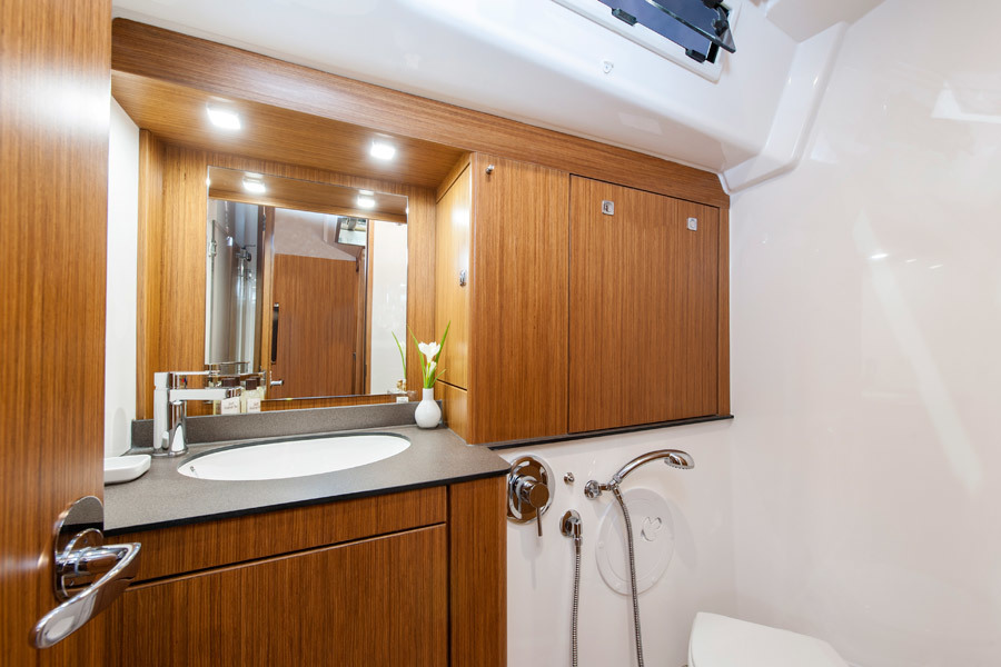 Bavaria Cruiser 56 - 5 + 1 cab. — photo 6