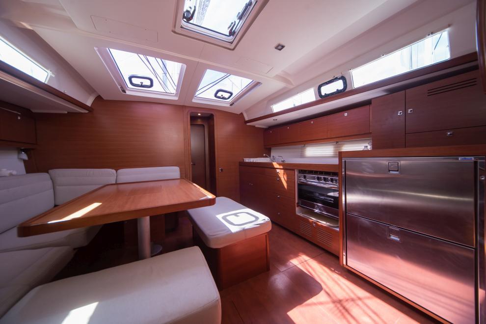 Dufour 460 GL — photo 9