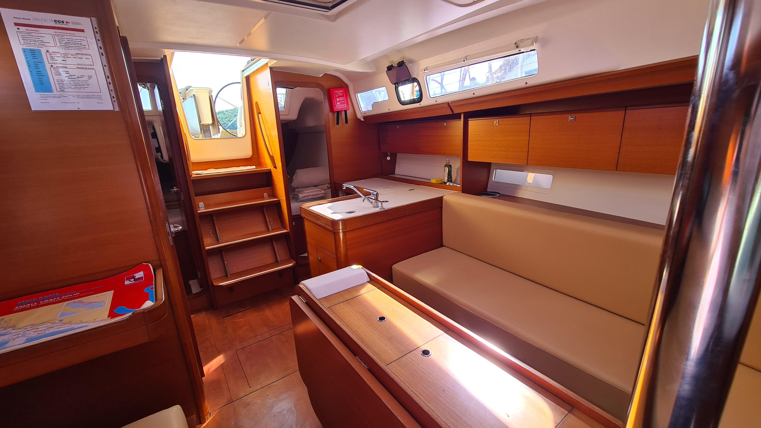 Dufour 350 GL — photo 9