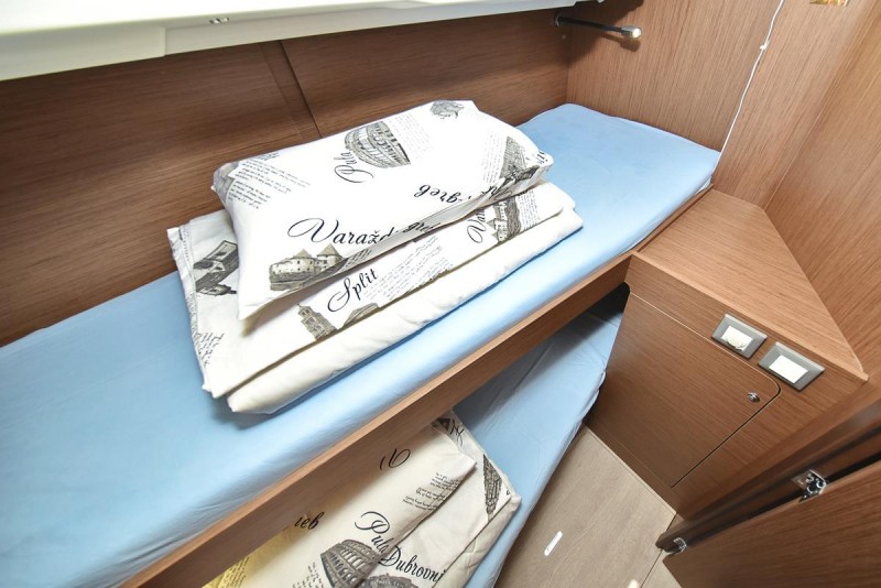 Oceanis 46.1 — photo 15