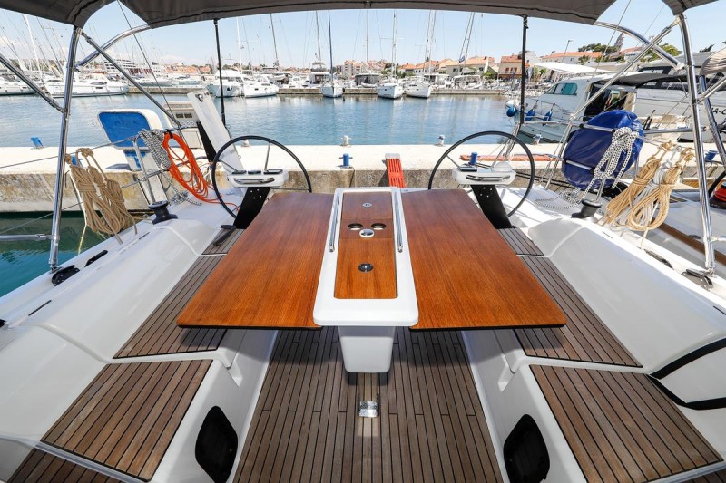 Dufour 390 GL — photo 5