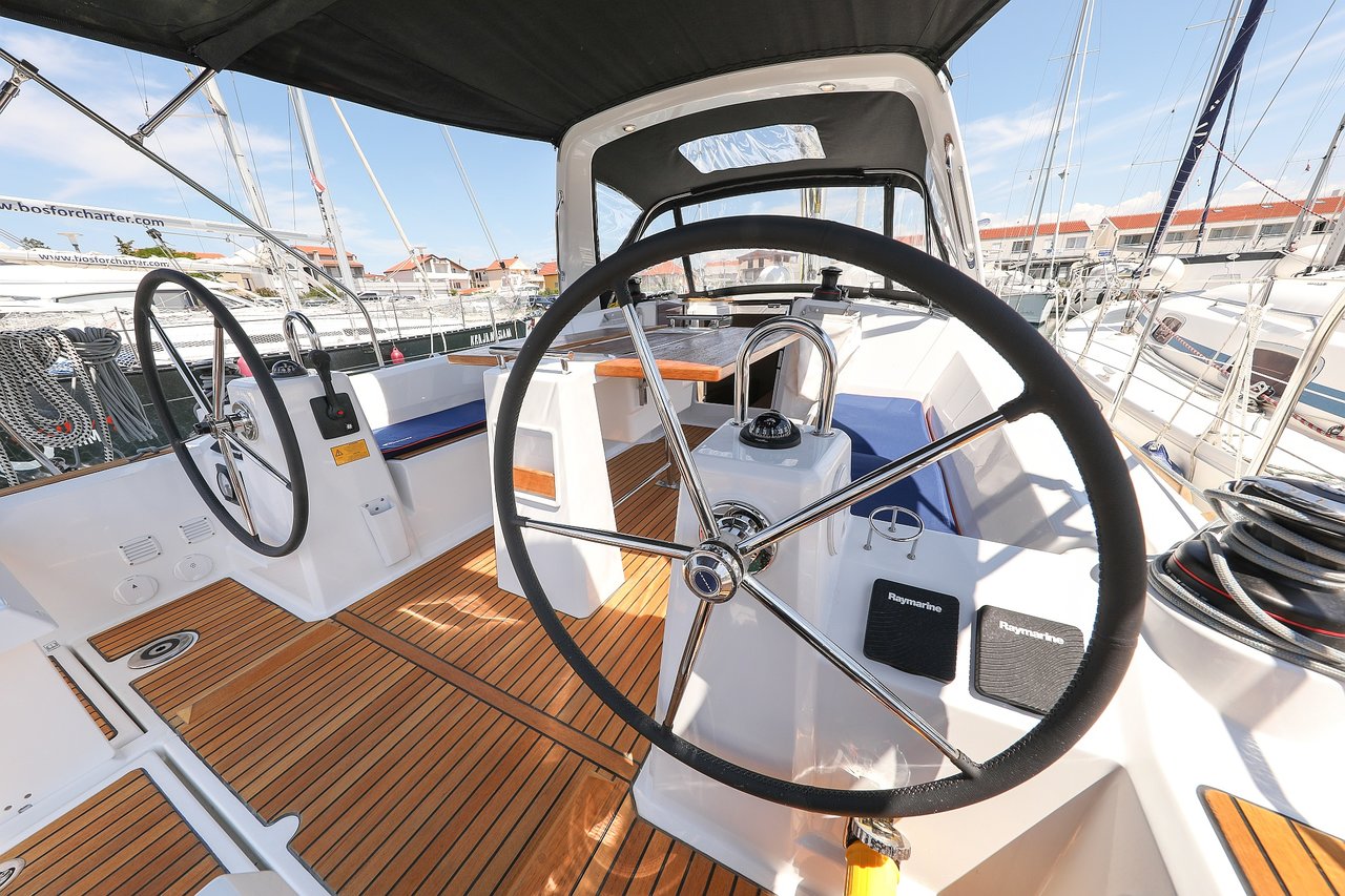 Oceanis 35.1 — photo 8