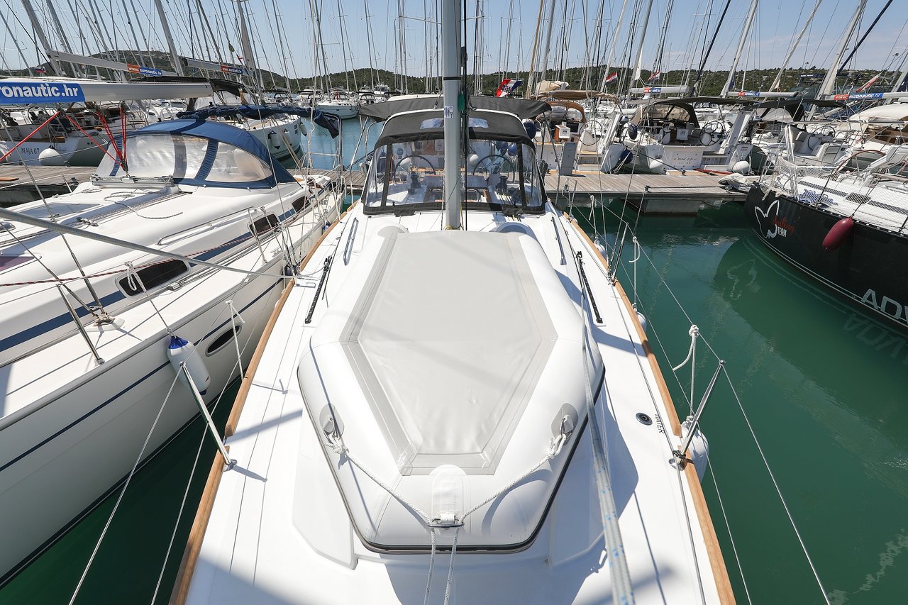 Oceanis 35.1 — photo 12