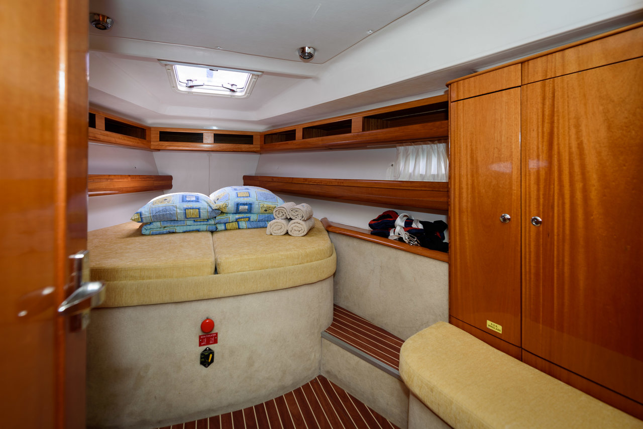 Bavaria 46 Cruiser — photo 8