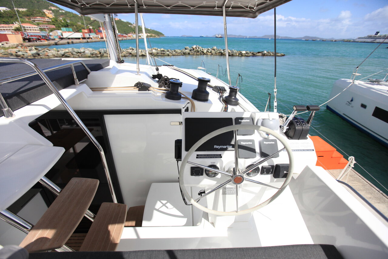 Fountaine Pajot Saona 47 Quintet - 5 + 1 cab. — photo 5