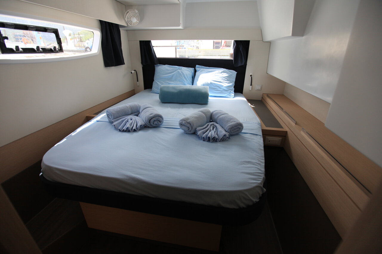 Fountaine Pajot Saona 47 Quintet - 5 + 1 cab. — photo 19