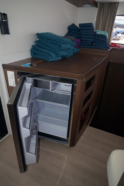 Lagoon 42 - 4 + 2 cab. — photo 5