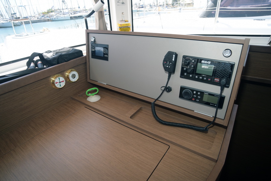 Lagoon 42 - 4 + 2 cab. — photo 8