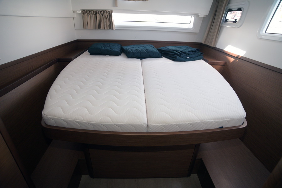 Lagoon 42 - 4 + 2 cab. — photo 16