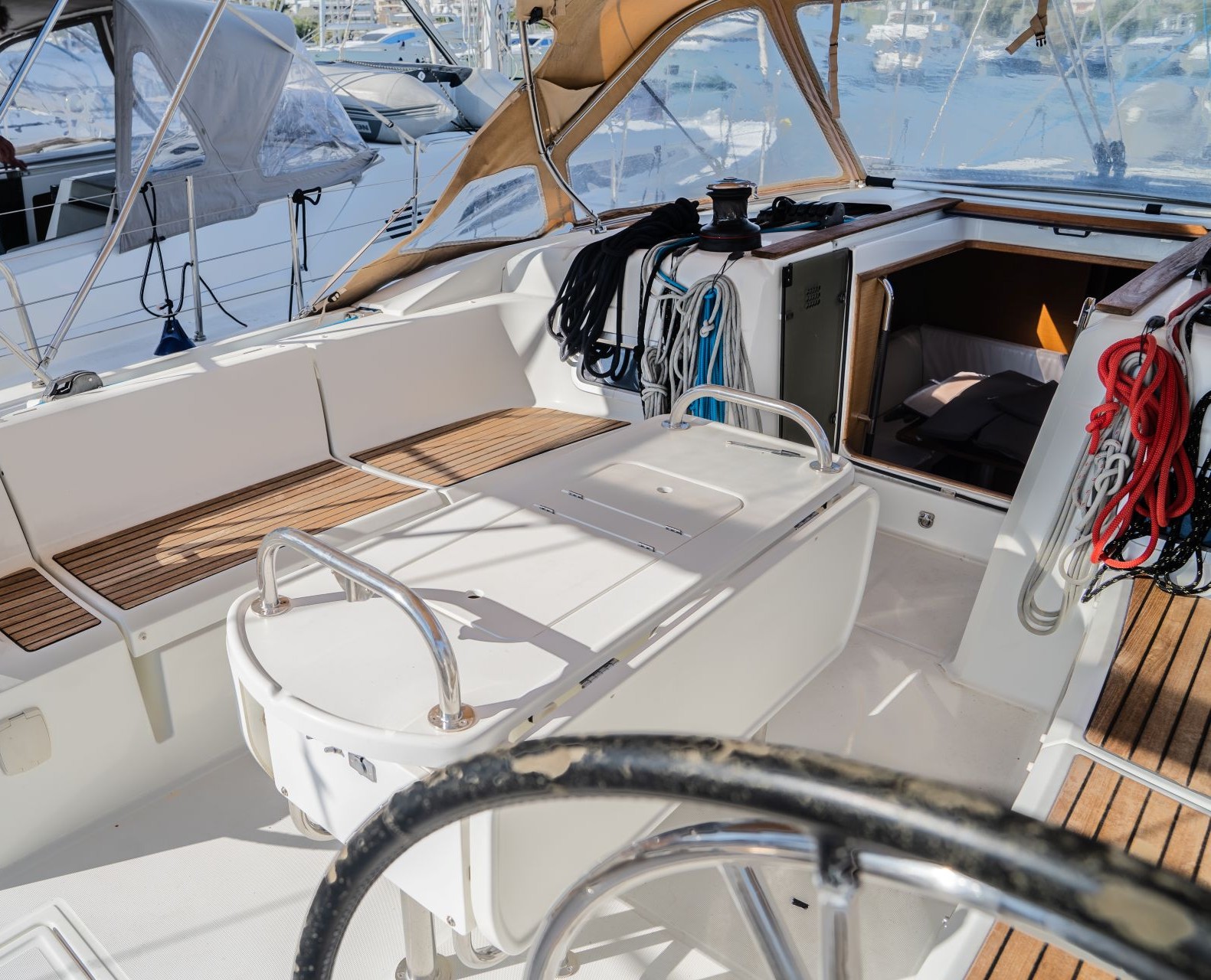 Sun Odyssey 479 - 4 cab. — photo 4
