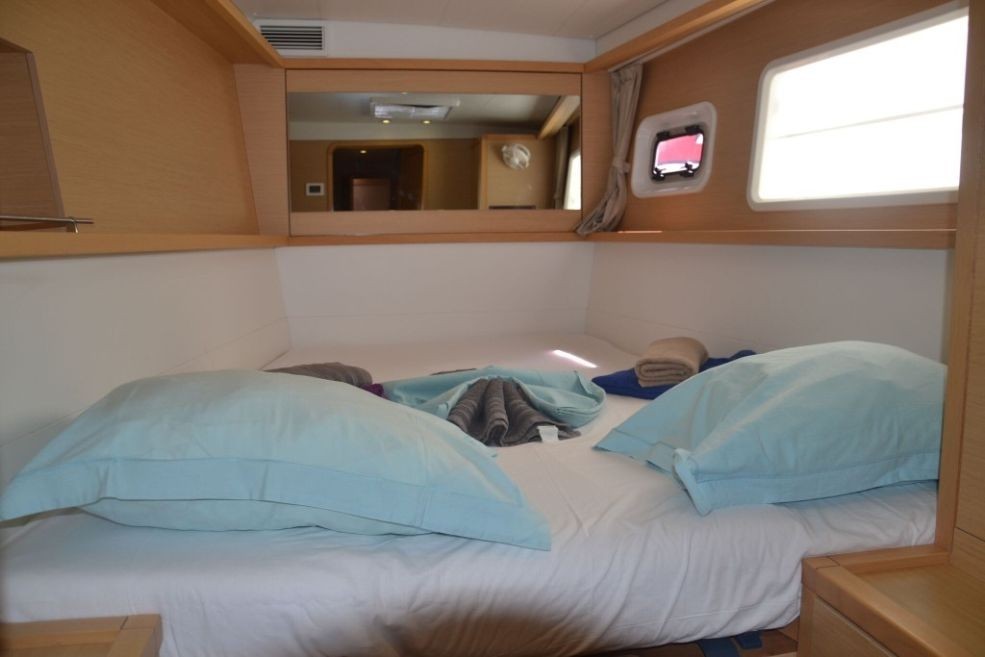 Lagoon 450 - 4 + 2 cab. — photo 12
