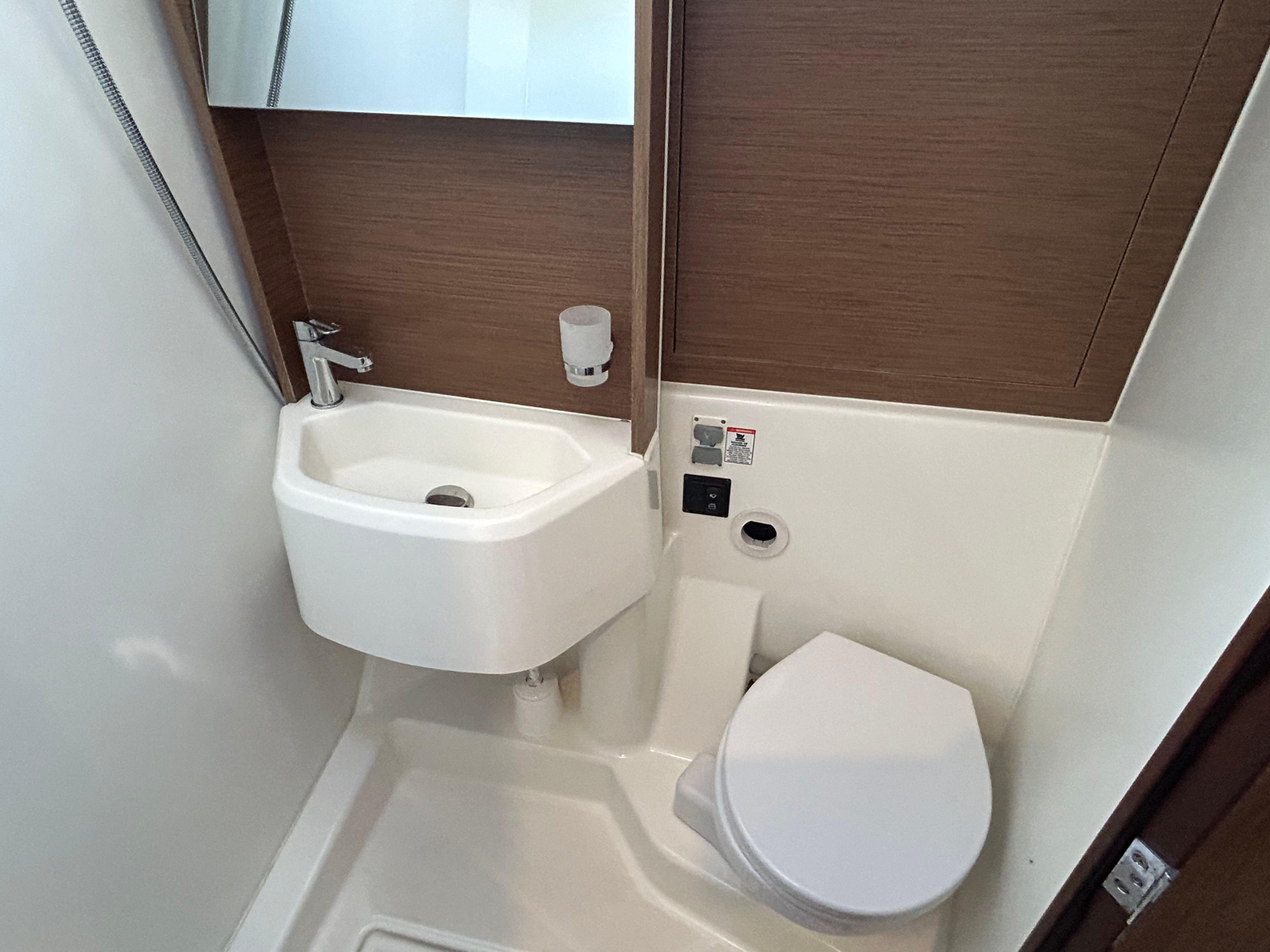 Oceanis 51.1 - 5 + 1 cab. — photo 16
