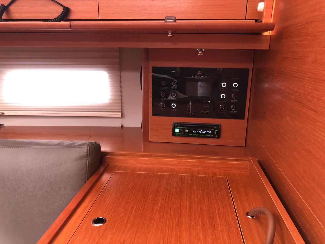 Dufour 390 GL — photo 7