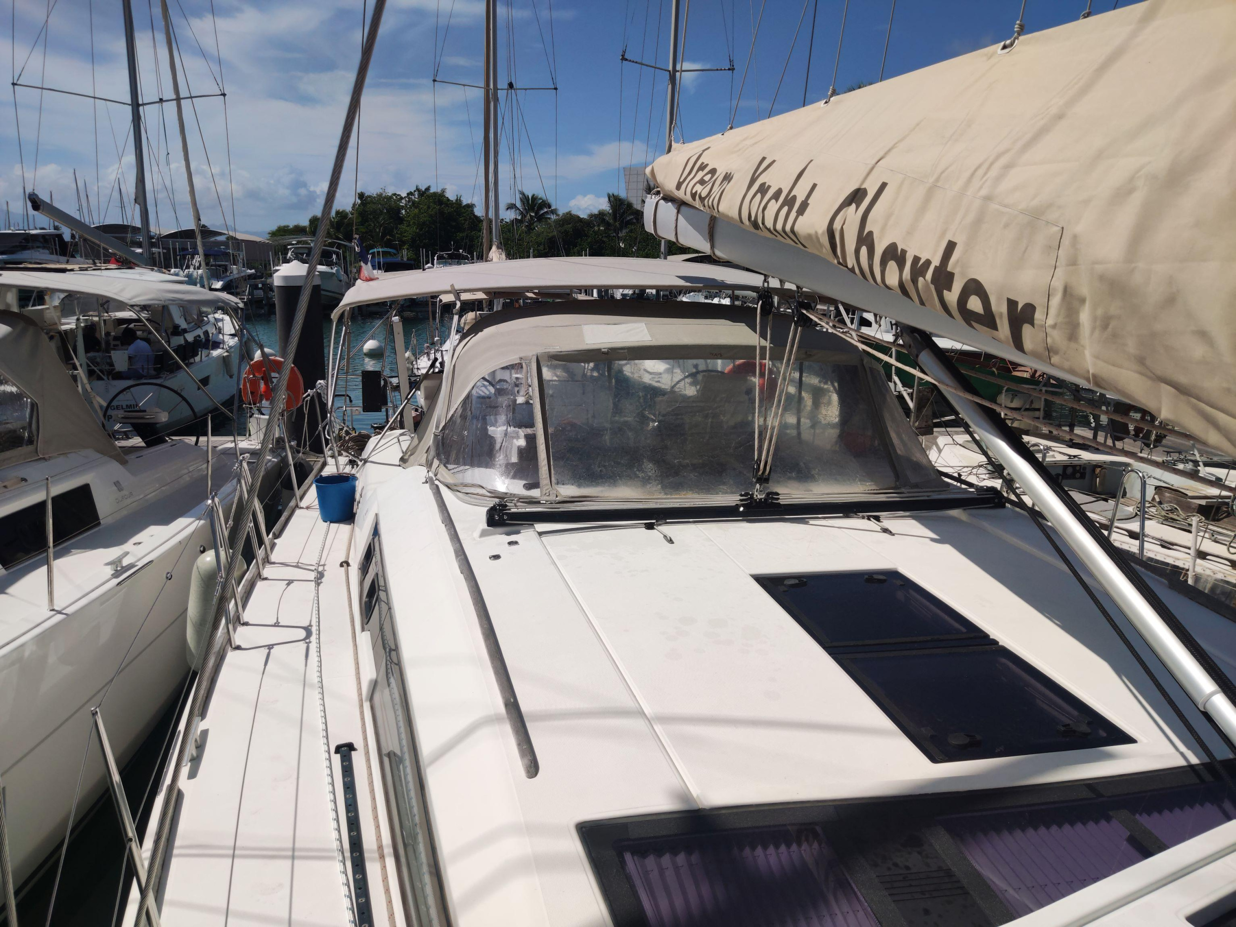 Dufour 520 GL — photo 6