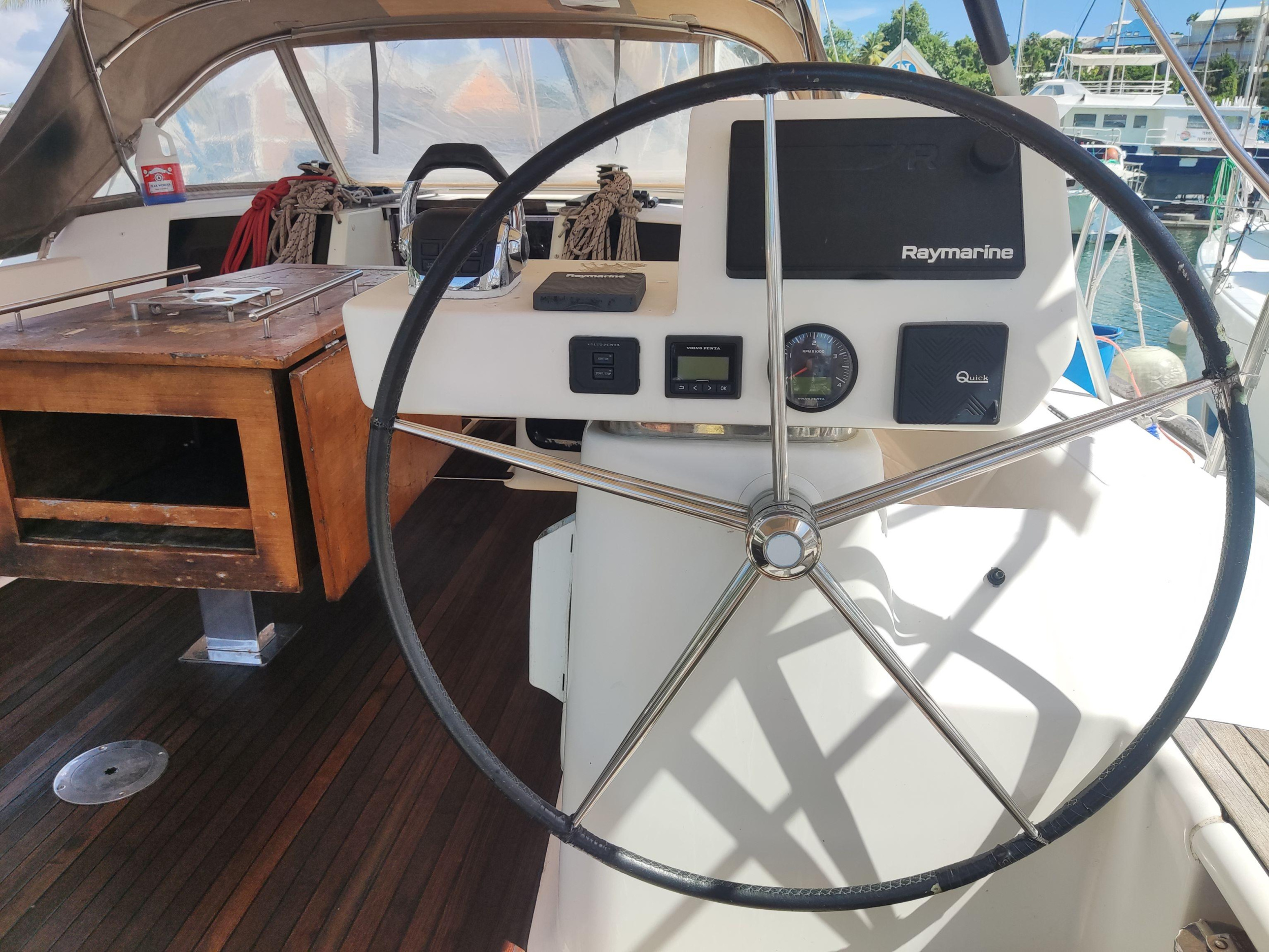 Dufour 520 GL — photo 7