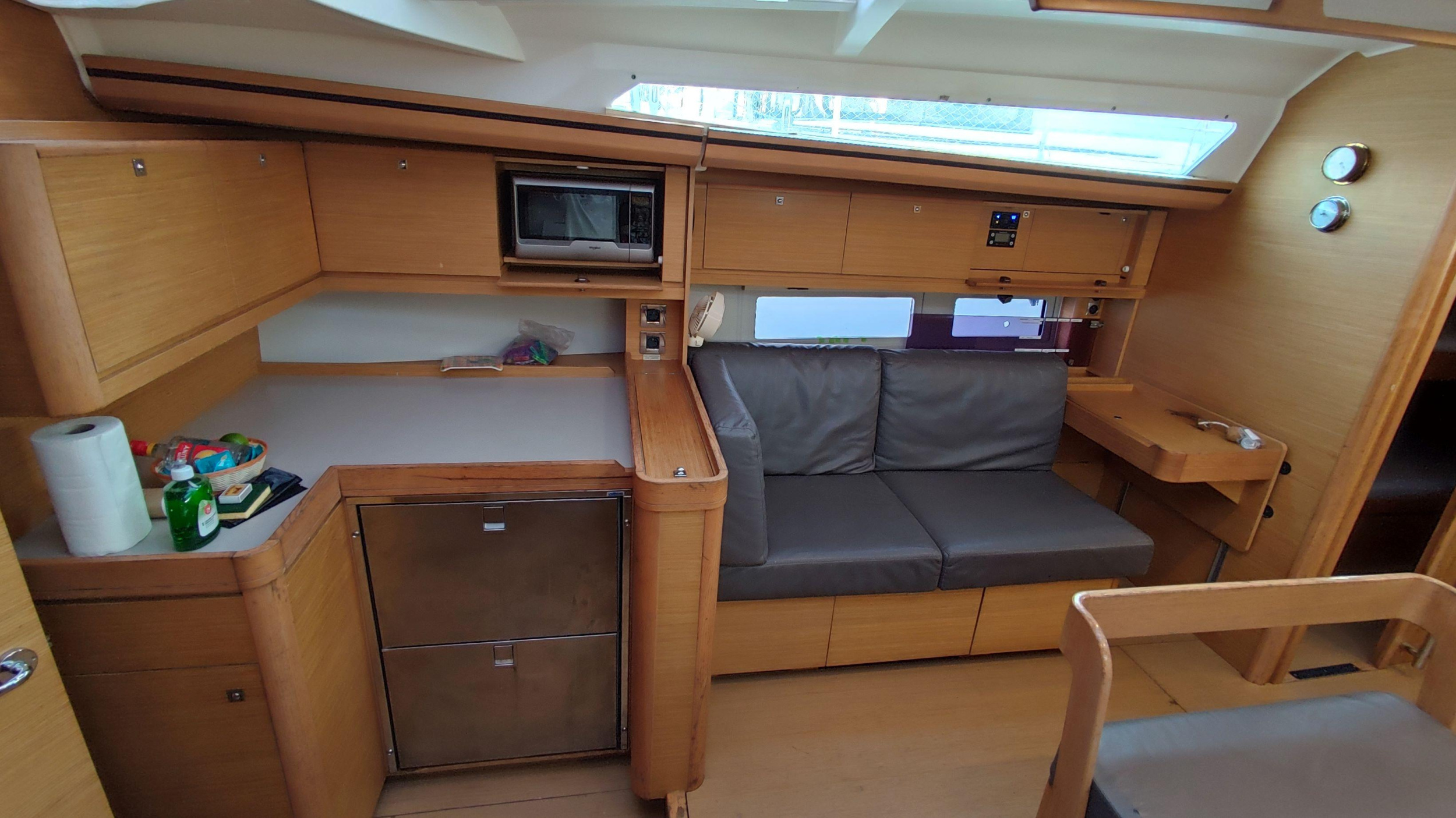 Dufour 520 GL — photo 10