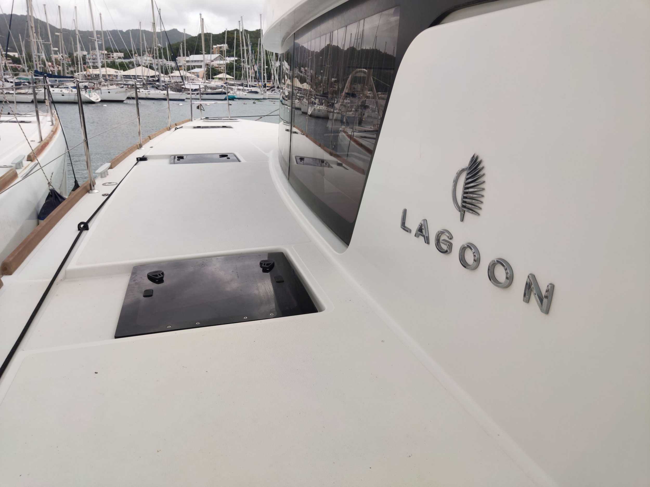 Lagoon 52 F - 6 + 2 cab. — photo 4