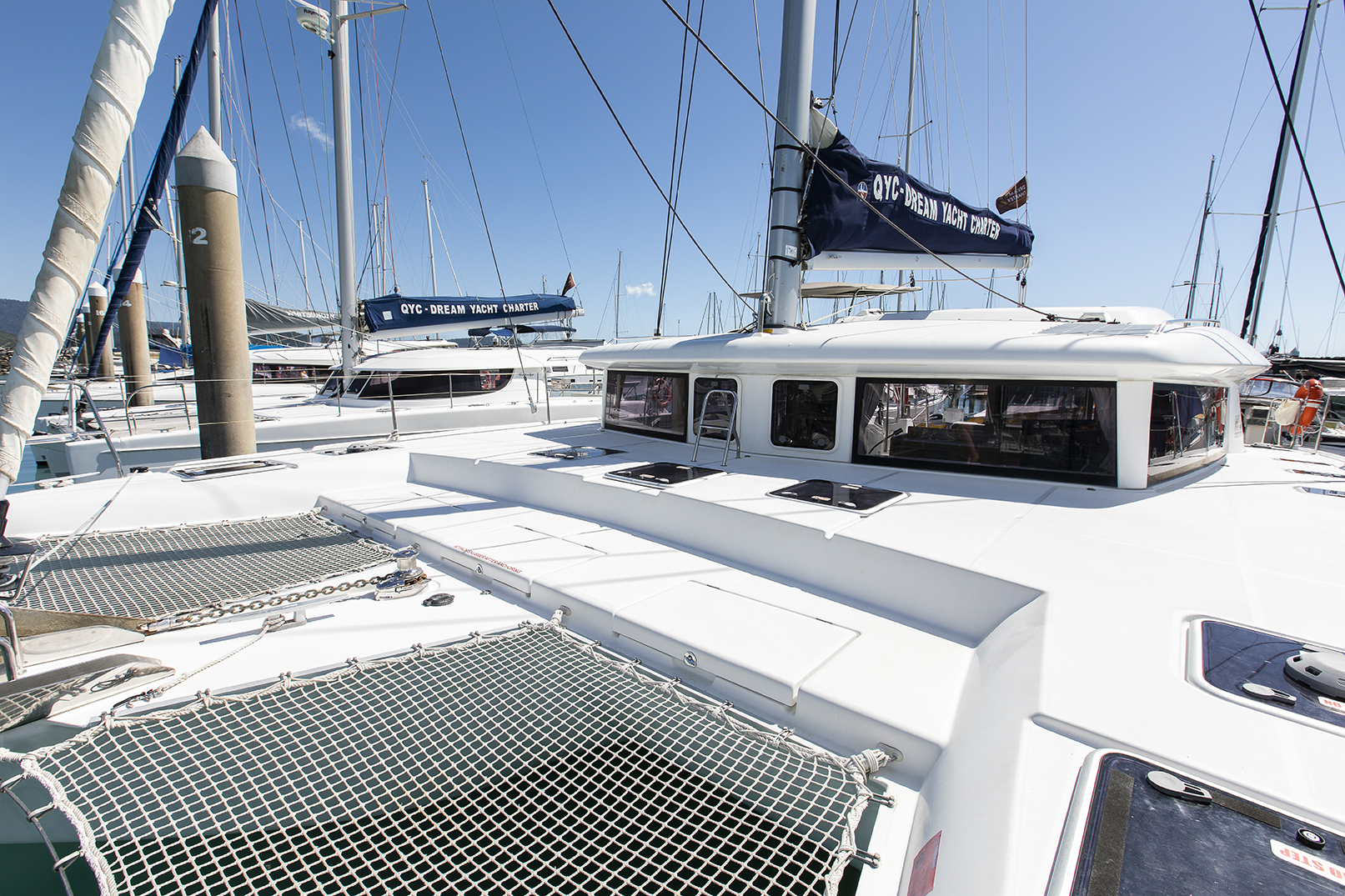 Lagoon 421 — photo 15
