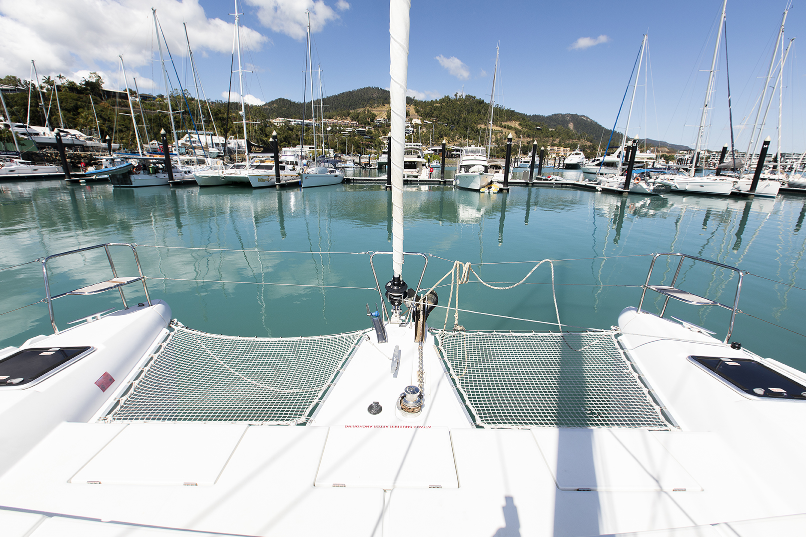 Lagoon 421 — photo 16
