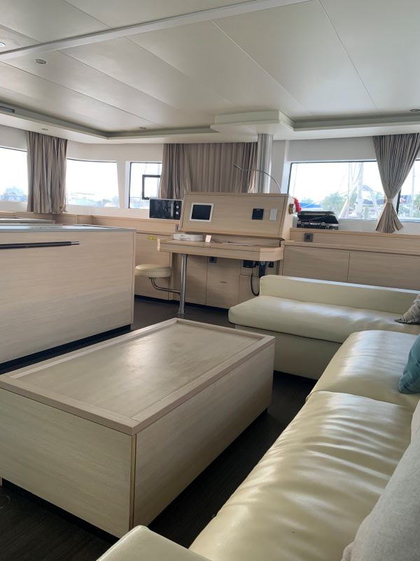 Lagoon 620 - 6 + 2 cab. — photo 9