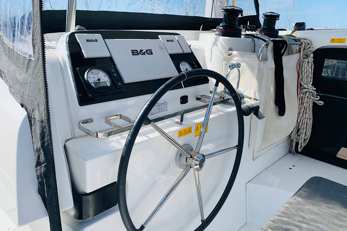 Lagoon 42 - 4 + 2 cab. — photo 3