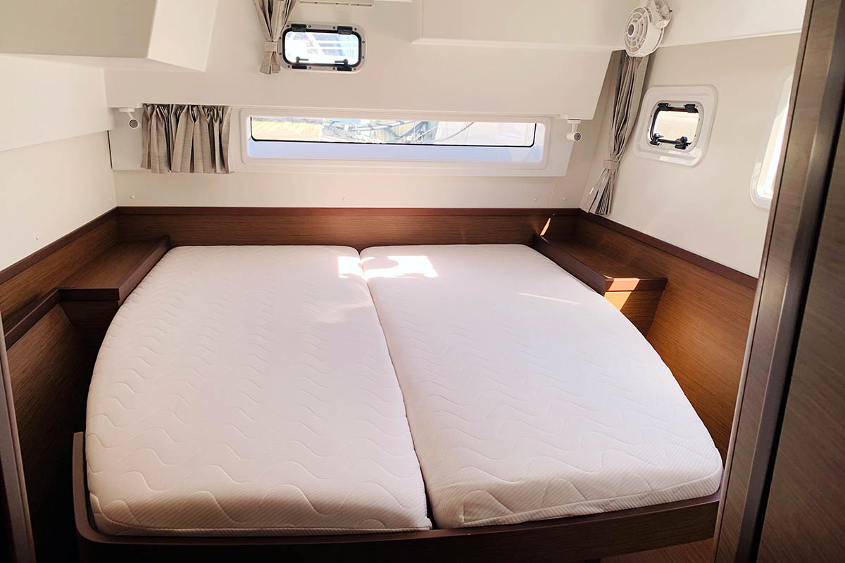Lagoon 42 - 4 + 2 cab. — photo 20