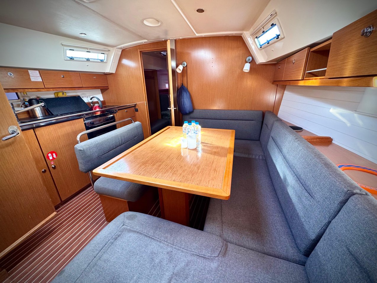 Bavaria Cruiser 40 — photo 4