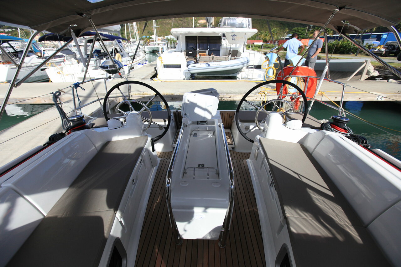 Sun Odyssey 419 - 3 cab. — photo 6