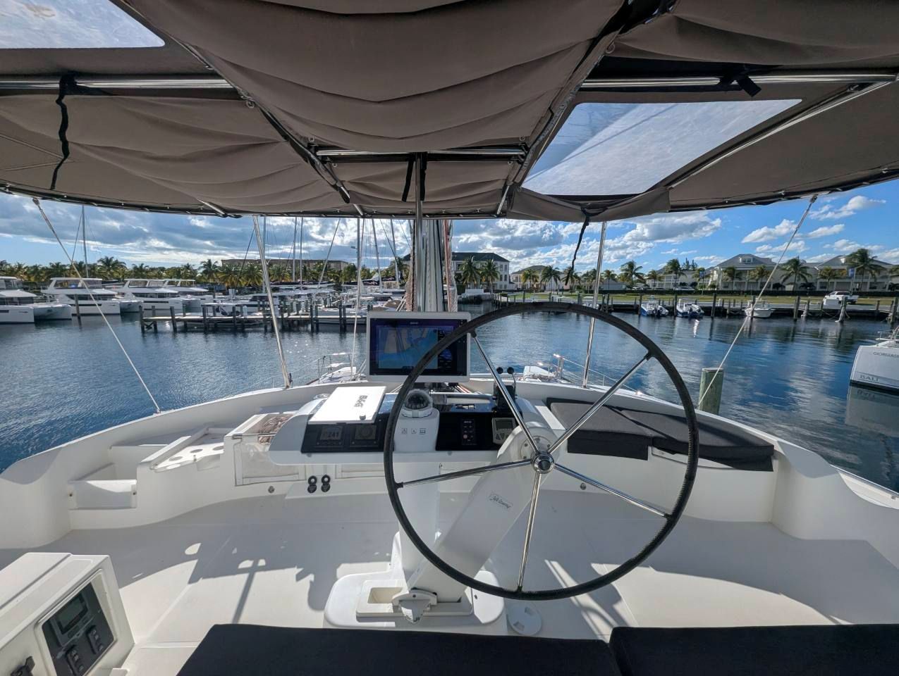 Lagoon 52 F - 6 + 2 cab. — photo 5