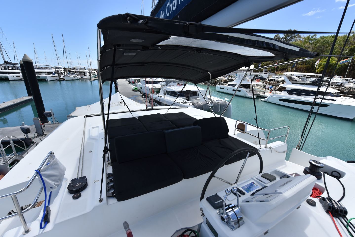 Lagoon 50 — photo 4