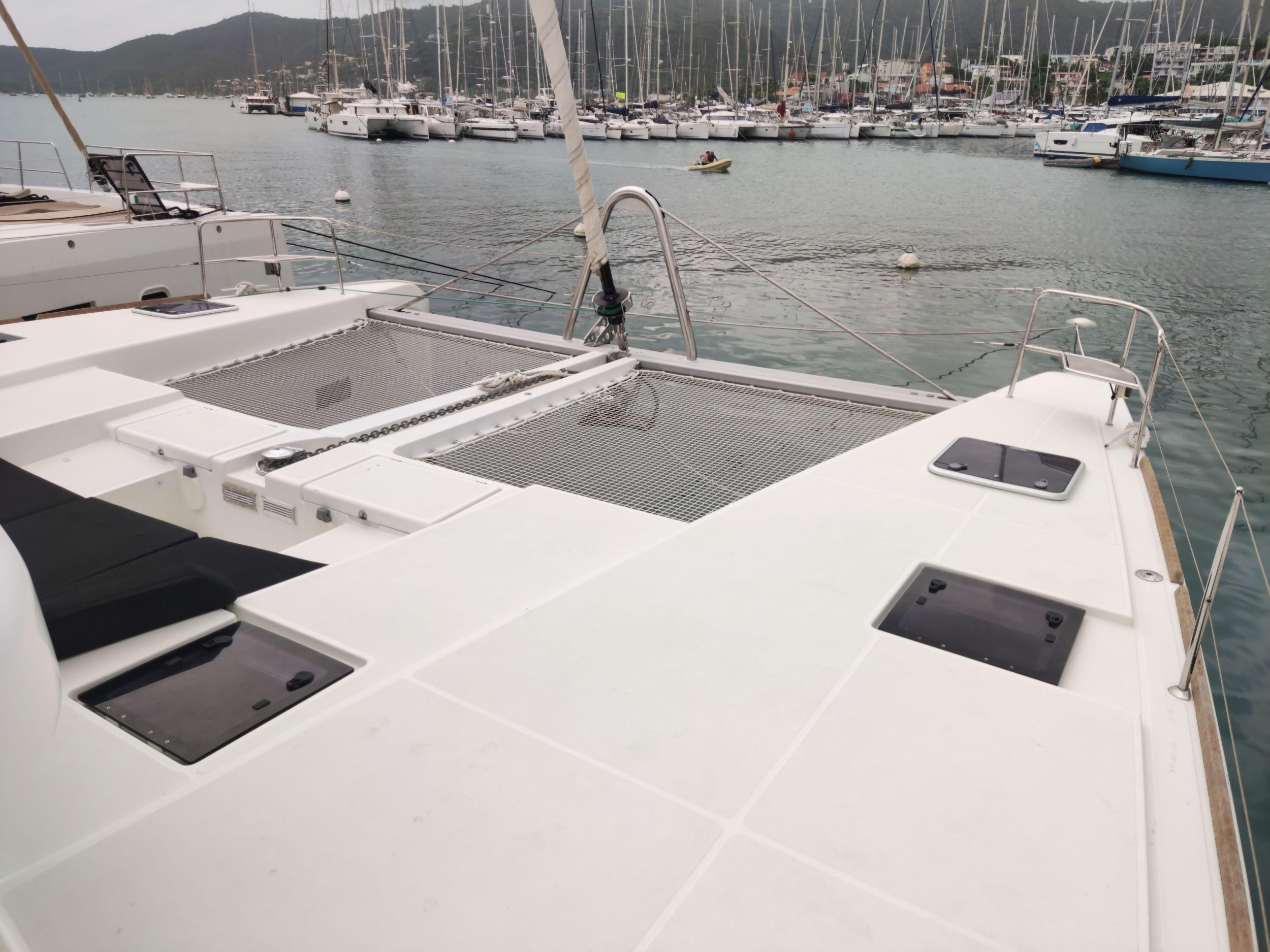 Lagoon 52 F - 6 + 2 cab. — photo 4