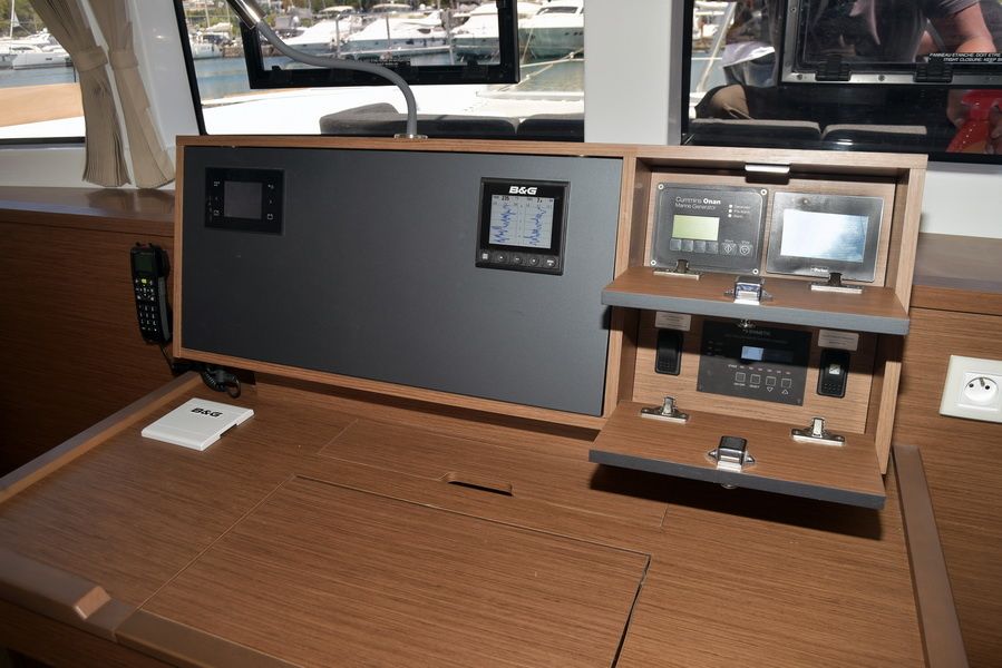 Lagoon 52 F - 6 + 2 cab. — photo 12