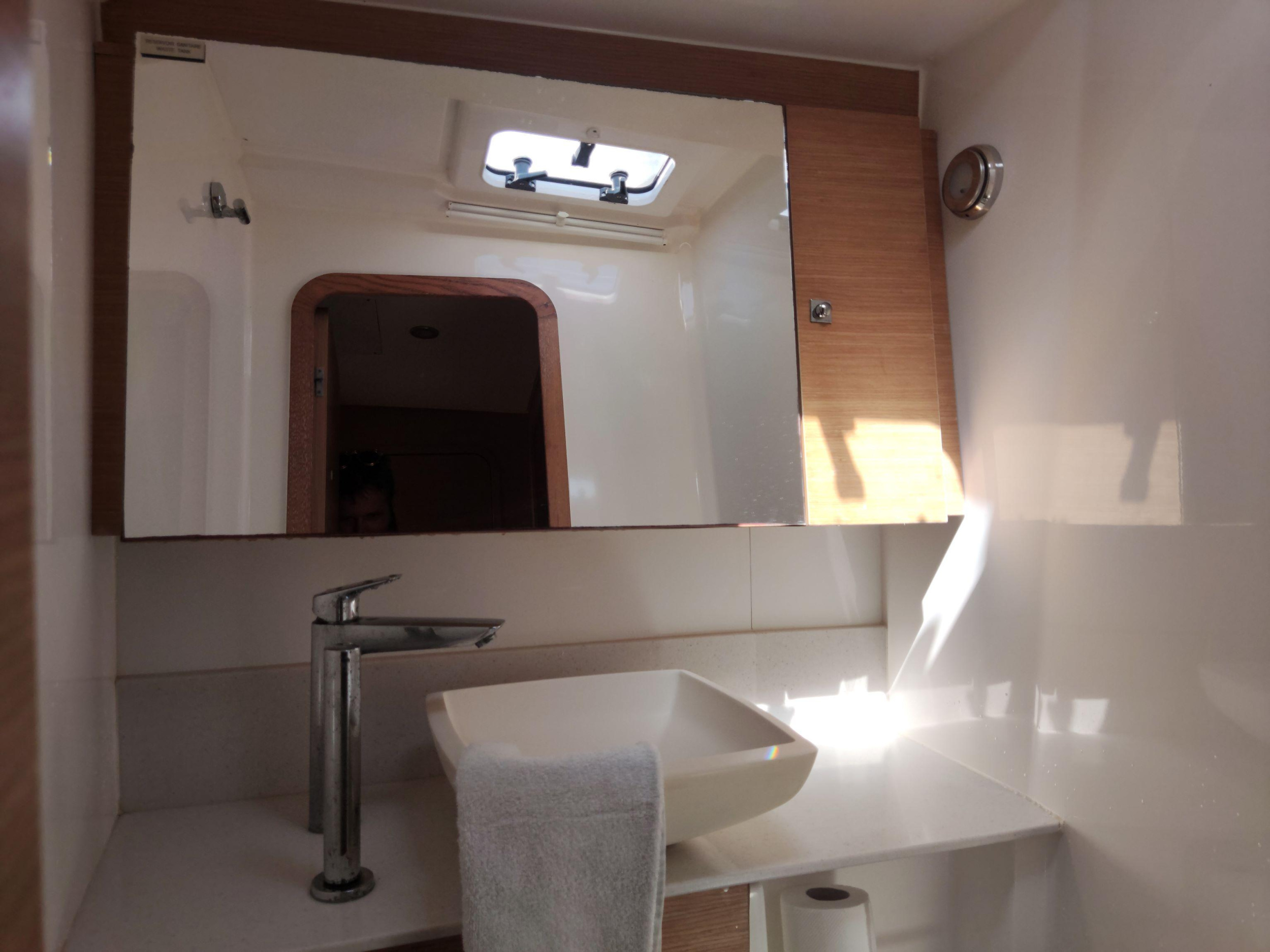 Dufour 520 GL — photo 16