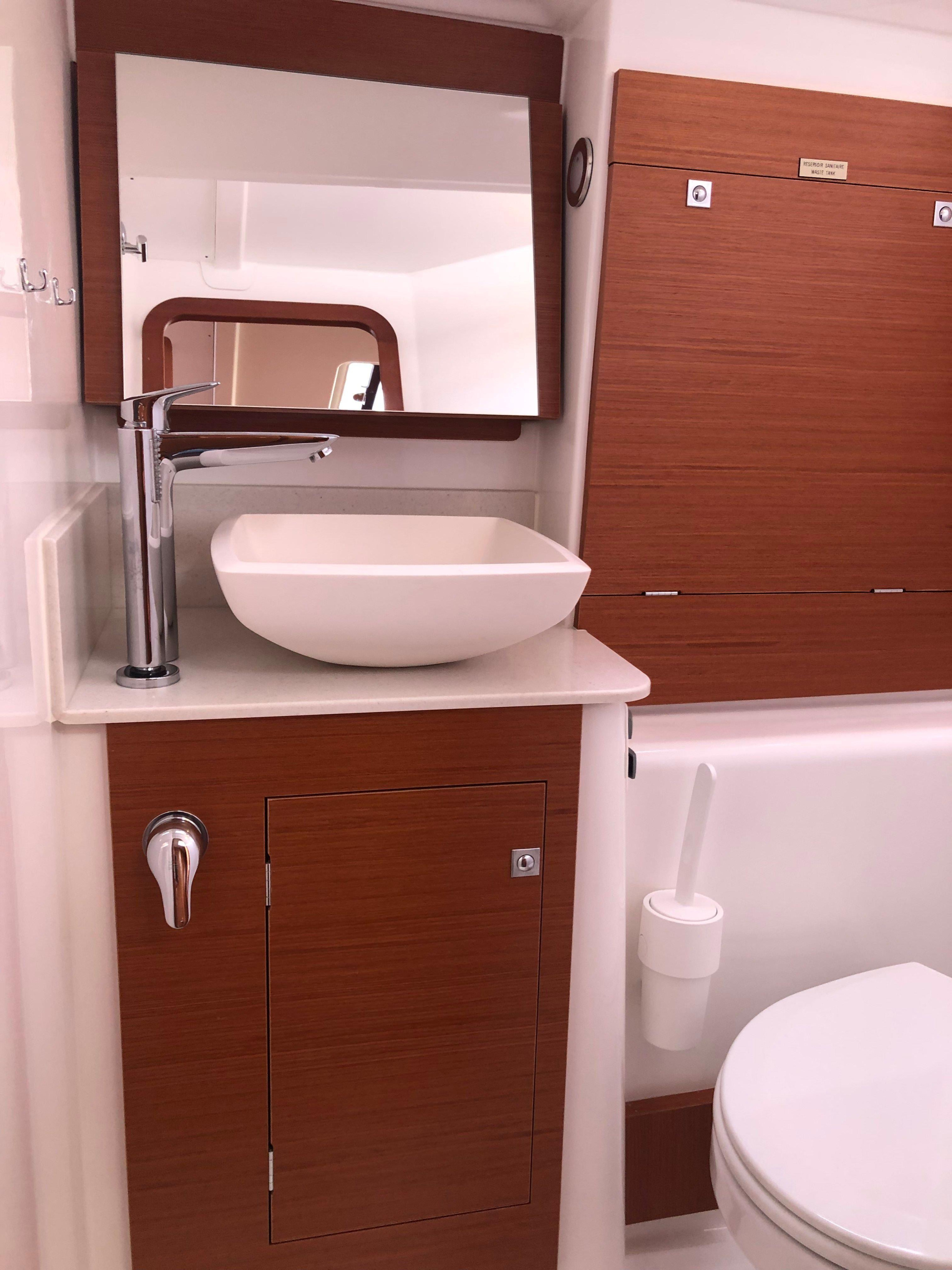 Dufour 390 GL — photo 12