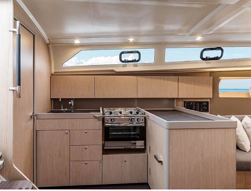 Oceanis 41.1 — photo 11