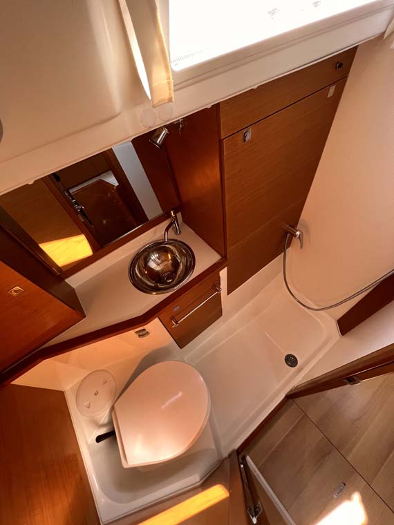 Sun Odyssey 389 — photo 13