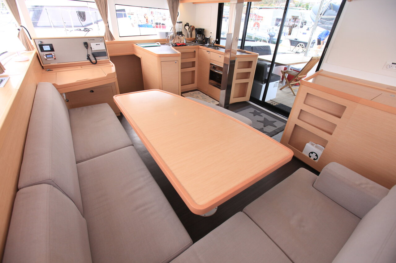 Lagoon 42 - 4 + 1 cab. — photo 12