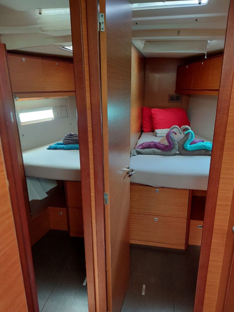 Dufour 520 GL — photo 9