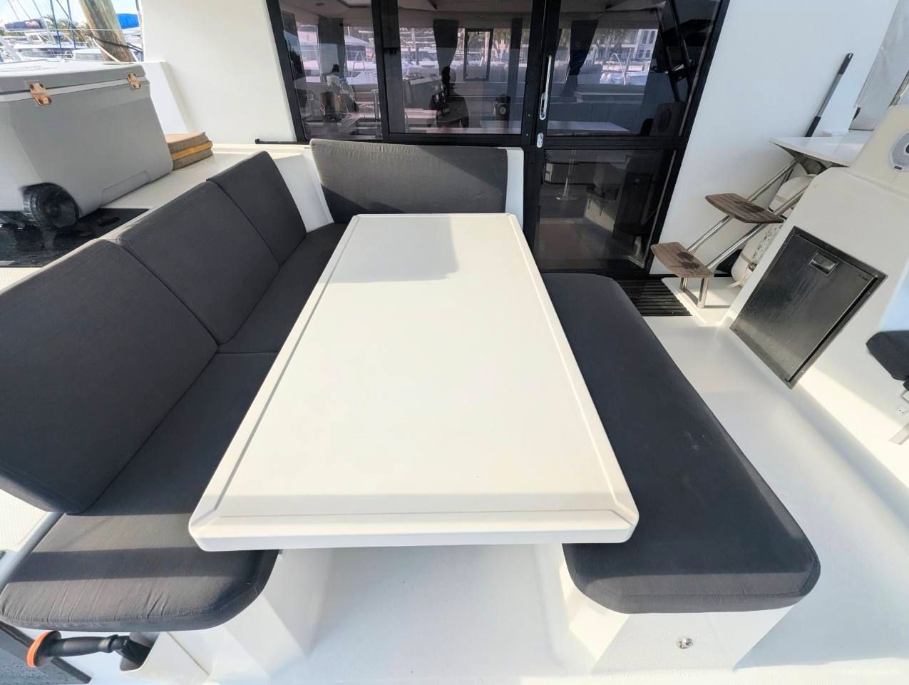 Fountaine Pajot Astrea 42 - 4 + 2 cab. — photo 2