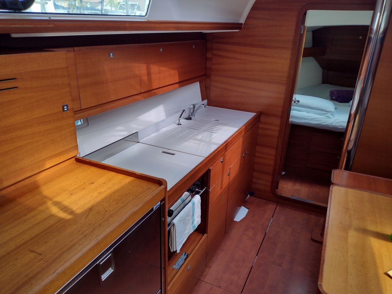 Dufour 382 GL — photo 7
