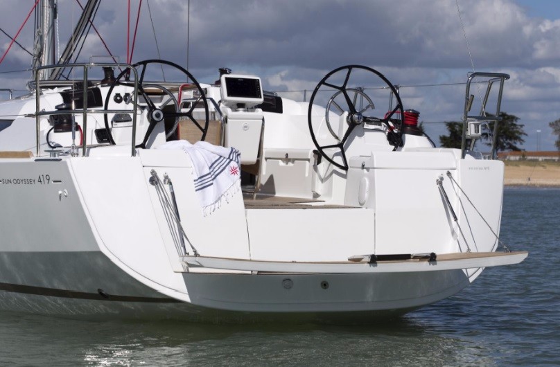 Sun Odyssey 419 - 3 cab. — photo 3
