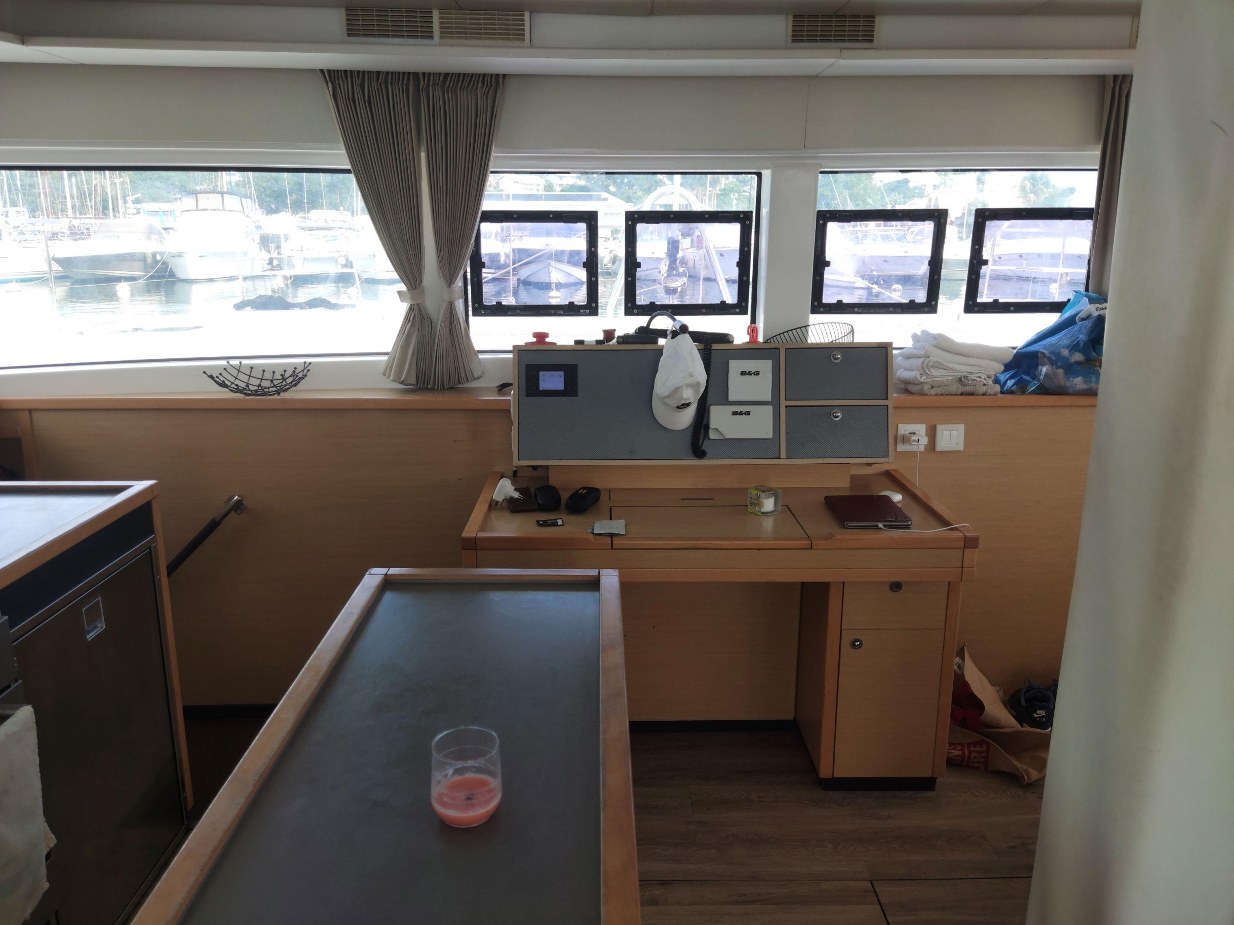Lagoon 52 - 6 + 2 cab. — photo 11